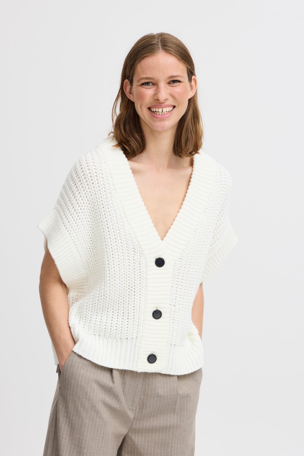 B Young OTINKA Waistcoat - Marshmallow