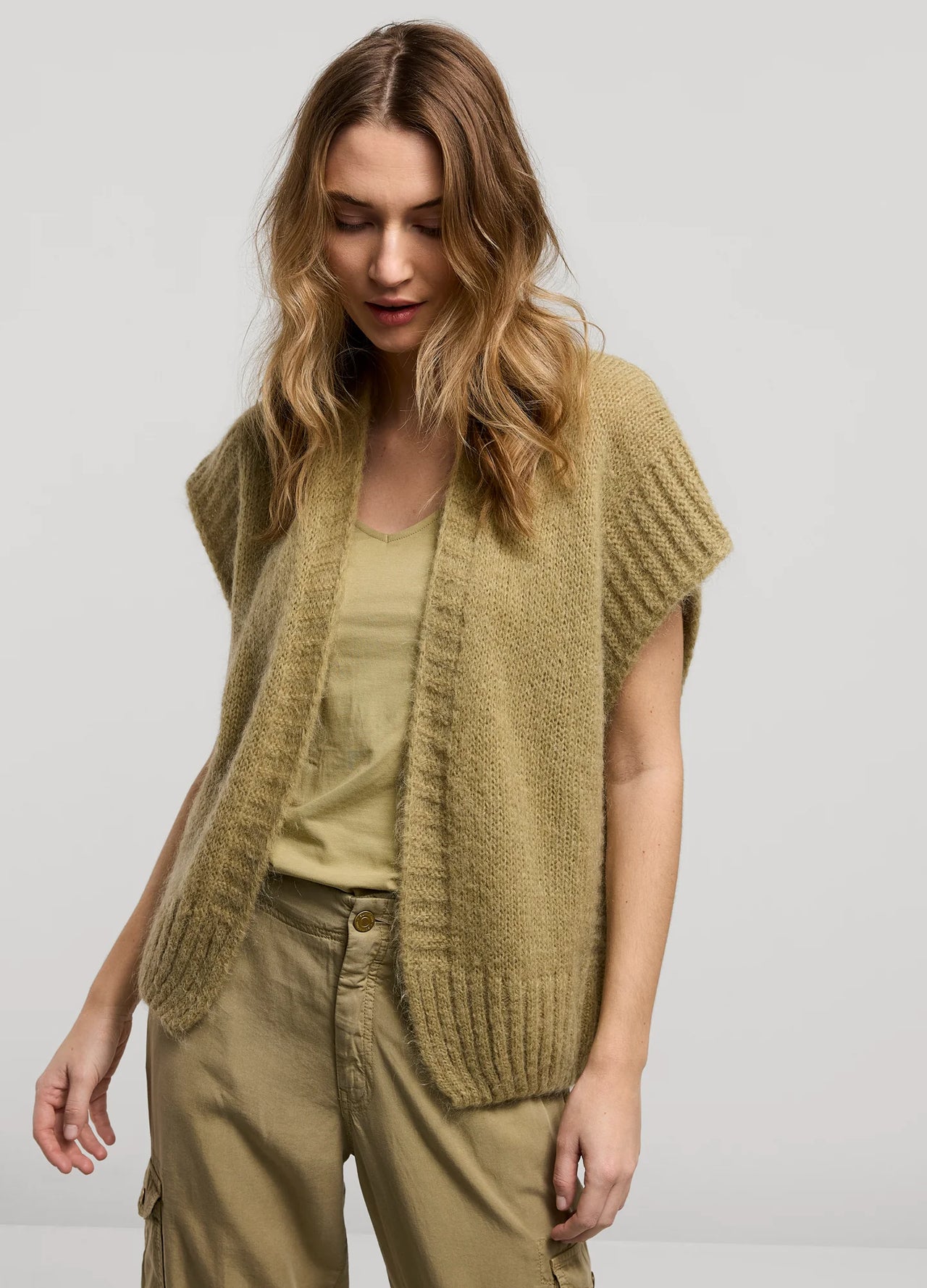 Summum Sleeveless Alpaca Cardigan