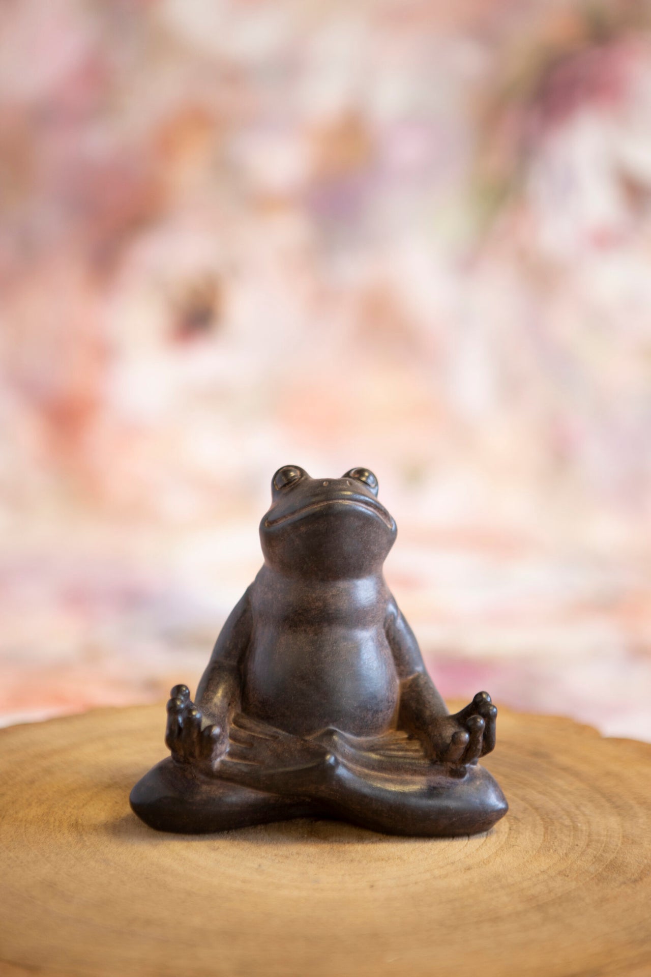 London Ornaments Zen Frog