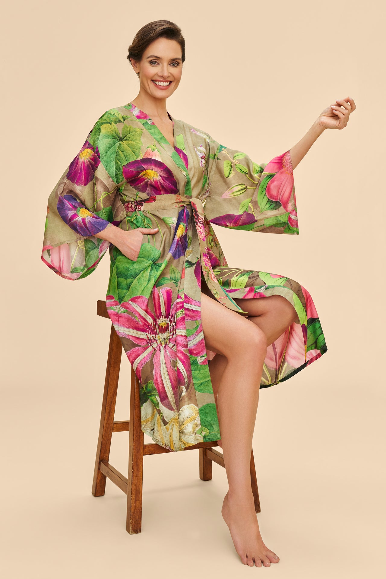 Powder Kimono Gown - Painted Palms